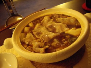 豚バラと鶏肉の味噌煮込み鍋